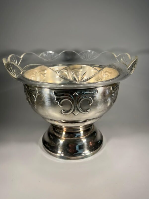 Centrinė vaza, indas sidabruotas su išimamu raižytu stiklu, antikvarinis, Art Deco, Secesijos stiliaus. Kaina 88