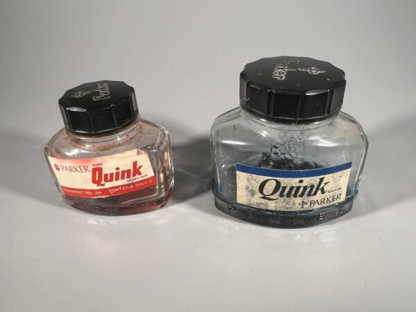 Rašalo buteliukai antikvariniai Parker Quink. Made in England. 2 vnt. Kaina po 18