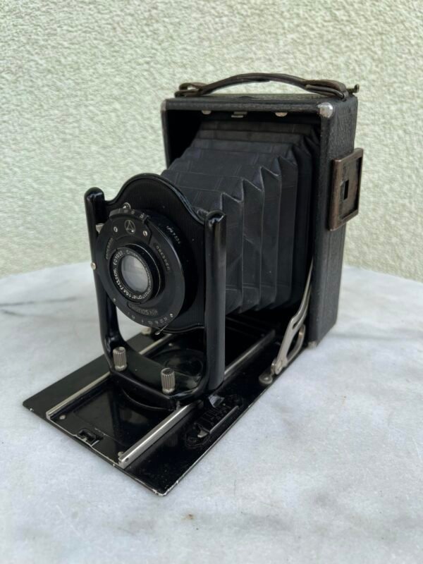 Fotoaparatas antikvarinis dumplinis Ernemann Dresden Cronos >A<. Vokietija. Kaina 128