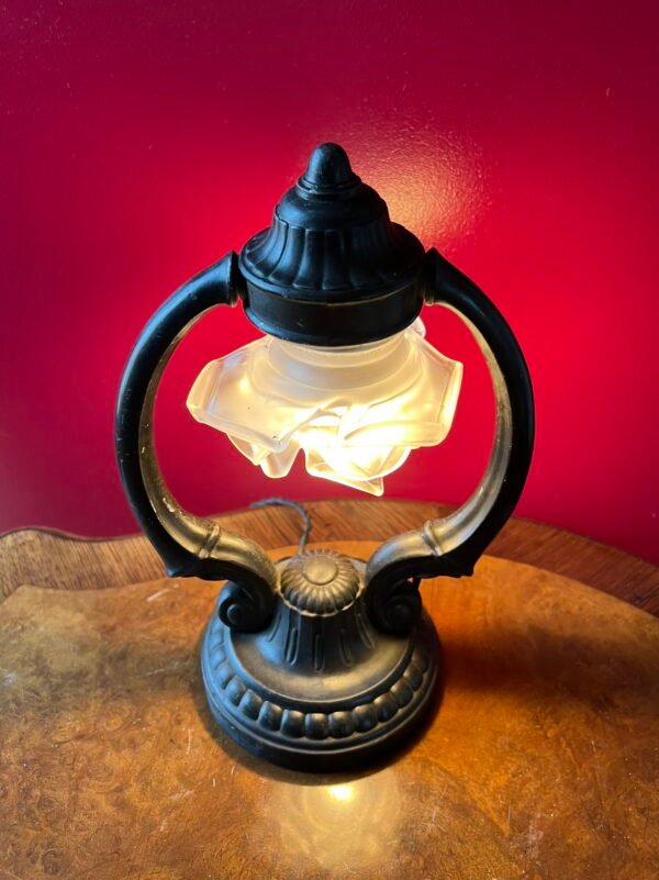 Lempa stalinė, naktinė, šviestuvas antikvarinis, Art Deco stiliaus. Veikianti. Kaina 138