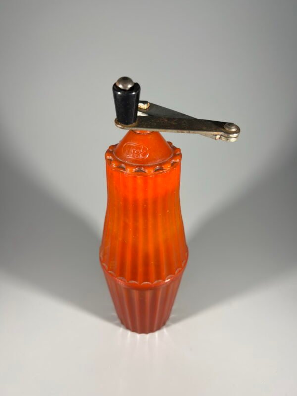 Kavamalė, pipirmalė vintažinė, stilinga. Aukštis 20 cm. Kaina 33