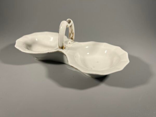 Prieskoninė porcelianinė, antikvarinė. Karslbad Czechoslovakia. Kaina 8