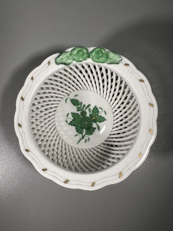 Indas, lėkštutė ažūrinė, porcelianinė Herend Handpainted, Chinese Bouquet #7376 Karalienės Viktorijos kolekcija. 1980 m. Kaina 46