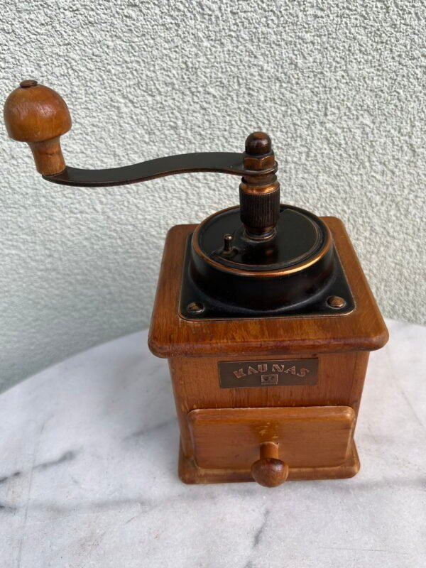 Kavamalė lietuviška Kaunas. 1990 m. Kaina 26