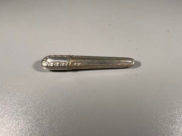 Adatų dėklas antikvarinis, kolekcinis, sidabruotas. Kaina 18