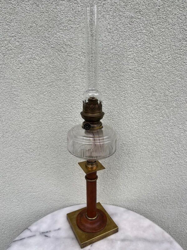 Žibalinė lempa antikvarinė, aukšta, veikianti. Kaina 143