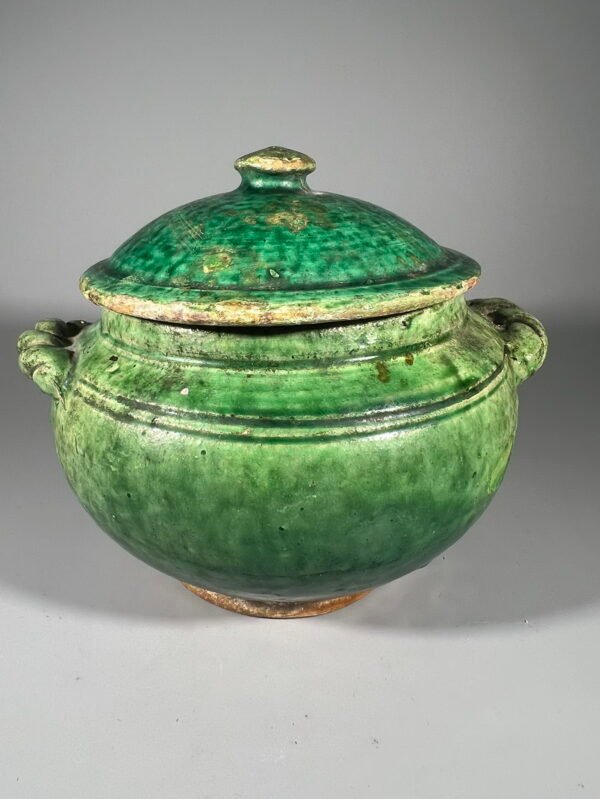 Indas molinis su dangčiu antikvarinis, tarpukario, lietuviškas. Kaina 38