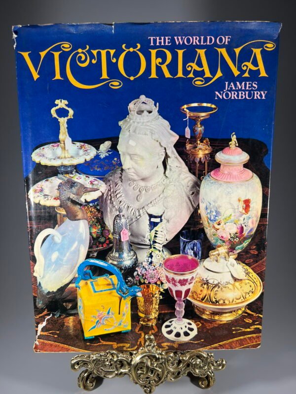 Knyga The world of Victoriana antiques. 1972 m. Kaina 23