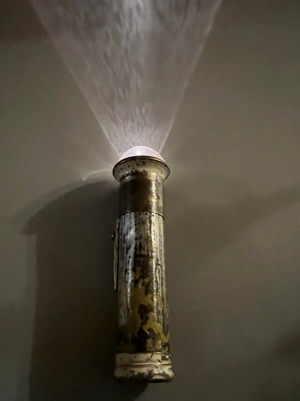 Prožektorius vokiškas kariškas. GERMAN ARMY SIGNAL FLASHLIGHT. Veikiantis. Kaina 38