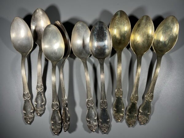 Stalo įrankiai, šaukštai melchioriniai sovietiniai, tarybinių laikų. Kaina po 3