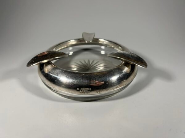 Peleninė Art Deco stiliaus, antikvarinė, sidabruota. Kaina 38