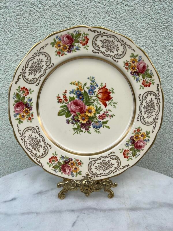 Lėkštė antikvarinė, 27 cm. skersmens, Victorian Johnson Bros. Made in England. 1920-1950 m. Kaina 26