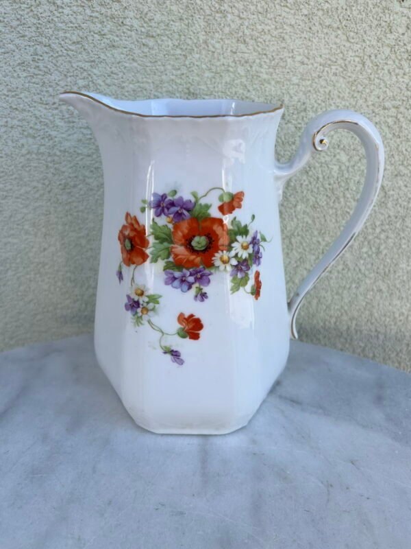 Ąsotėlis porcelianinis Bavaria. Kaina 26