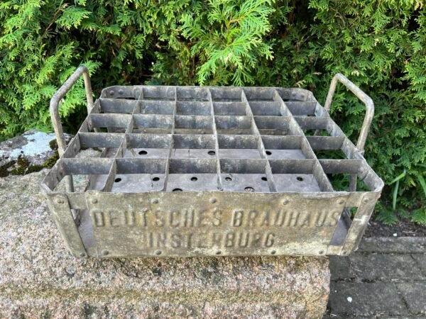 Alaus dėžė antikvarinė, skardinė Deutsches Brauhaus Insterburg. Ost Preussen, Rytprūsiai. Kaina 83