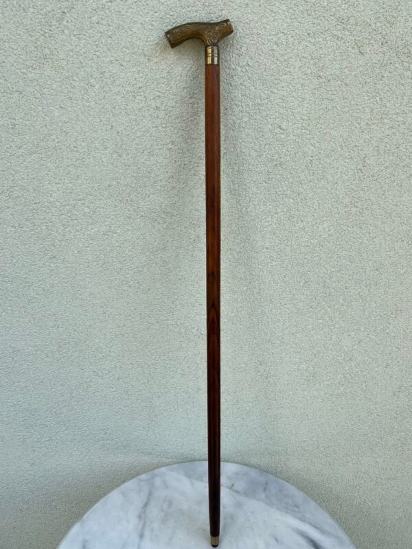 Lazda, lazdelė bronzine rankena. Tvirta, ilga, 94 cm. Prancūzija. Kaina 68