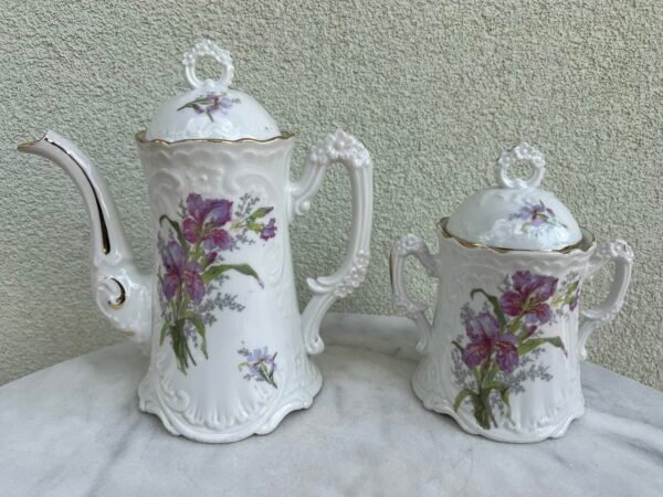 Arbatinukas, kavinukas ir cukrinė Art Nouveau stiliaus, porcelianiniai, antikvariniai, prancūziški. Kaina 48 ir 38