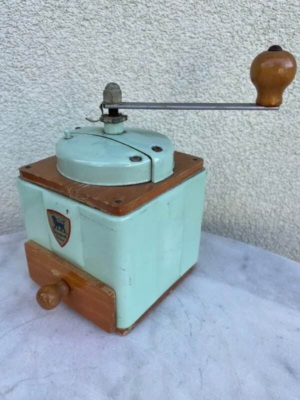 Kavamalė PEUGEOT FRERES, vintažinė, skardinė, žalios spalvos, prancūziška. Kaina 68