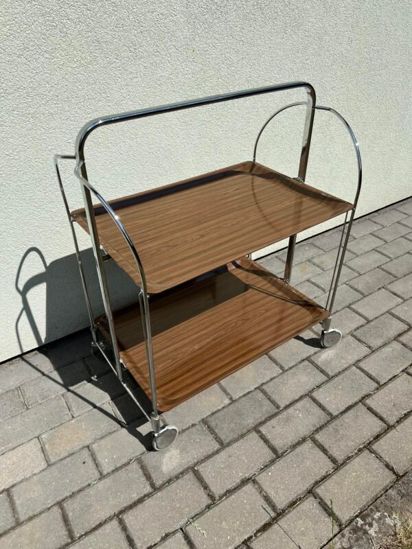 Servantas su ratukais, išskleidžiamas, vintažinis. Vokietija. Kaina 78