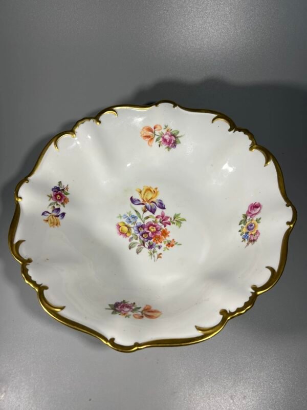 Dubuo, indas, vaisinė su kojelėmis porcelianinė, antikvarinė. Imenau. Made in Germany. 1949 m. Kaina 68