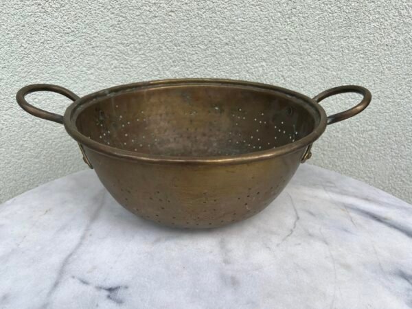 Indas, rėtis žalvarinis, didelis, antikvarinis. Tinkamas naudojimui. Kaina 88