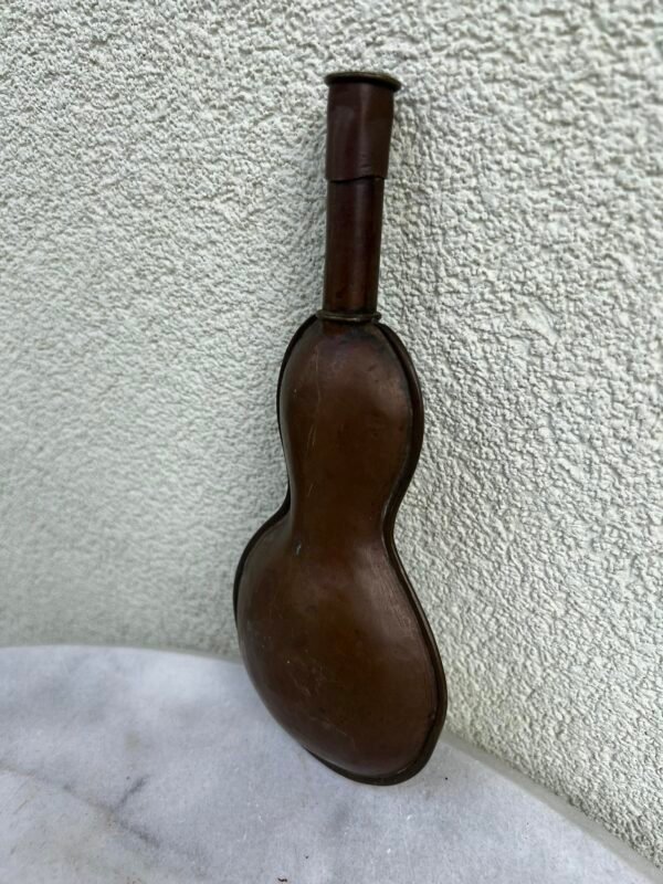 Parakinė antikvarinė, varinė. Kaina 158