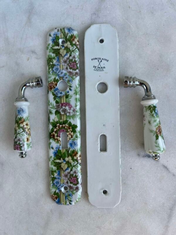 Rankenos porcelianinės, vintažinės Porcelaine de Paris, France. Kaina 43