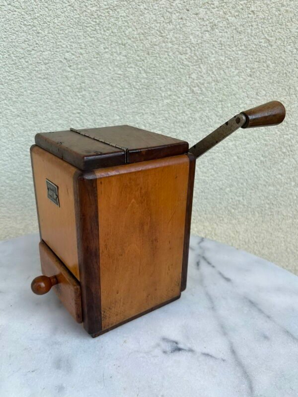 Kavamalė antikvarinė Garanti Martin Marque Deposee, France. 1920 m. Kaina 88