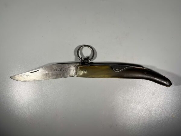 Peilis PRADEL antikvarinis, rago rankena, prancūziškas, lenktinis. Kaina 73