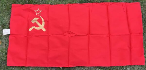 Vėliava TSRS, raudona, su kūju ir pjautuvu, sovietinė, tarybinių laikų. Nenaudota. Kaina 92