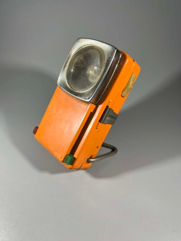 Žibintuvėlis metalinis, retro stiliaus. Italija. 1970 m. Kaina 23