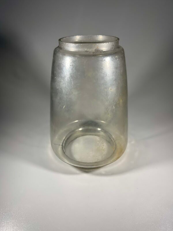 Žibalinės lempos gaubtas, stiklas. Kaina 22