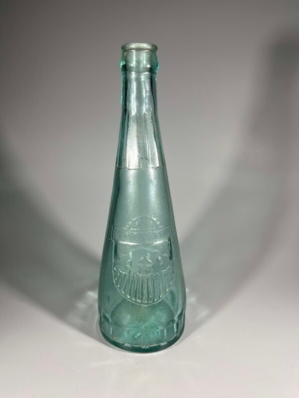 Butelis SODYBA, lietuviškas, antikvarinis, tarpukario laikų. 1/3 L. Kaina 36