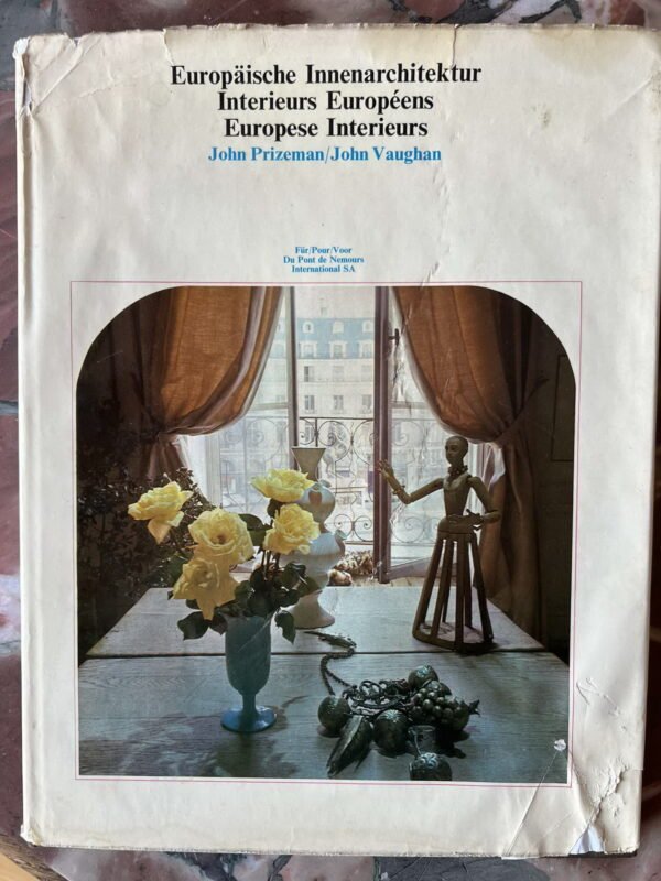 Knyga Europos namų interjerai. 3 kalbomis. 1969 m. Kaina 23