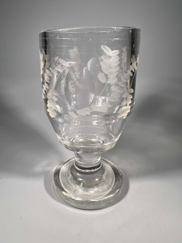 Taurė, taurelė, lafitnik, stikliukas, antikvarinė. Talpa 180 ml. Kaina 42