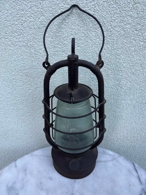 Žibalinė lempa antikvarinė, tarpukario laikų su stiklu KAUNAS. 1923 - 1927 m. Kaina 76