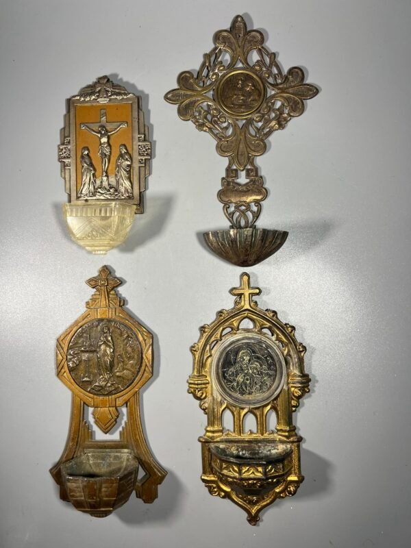 Lakunka, lakunkos (šventinto vandens indas) antikvarinė. 4 vnt. Kaina po 36