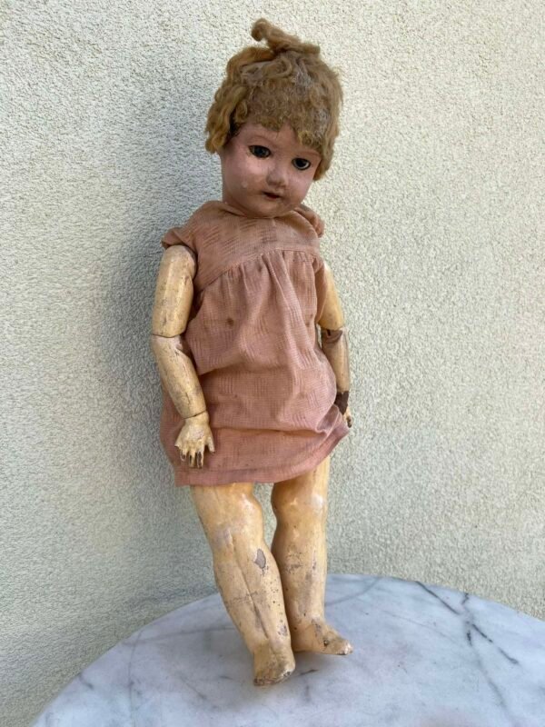 Lėlė antikvarinė, prancūziška. Aukštis 60 cm. Kaina 88