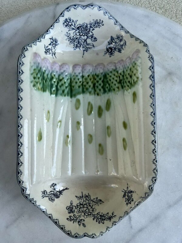 Indas šparagams antikvarinis, prancūziškas, majolika. Gamintojas Salins. 1880 m. Kaina 93