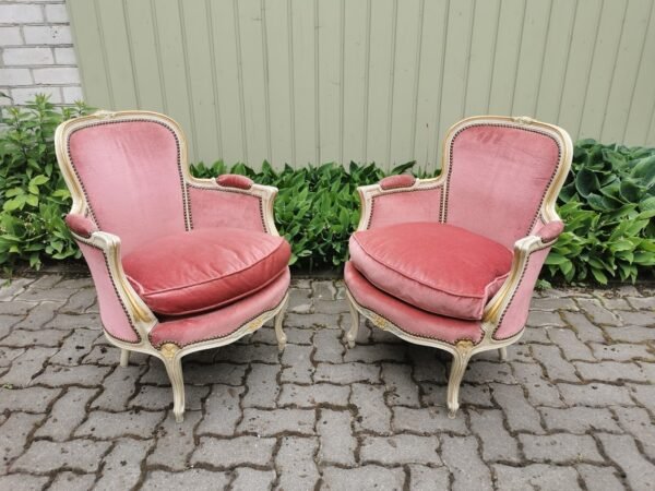 Krėslai, foteliai neobaroko stiliaus, nedideli. 2 vnt. Kaina po 185