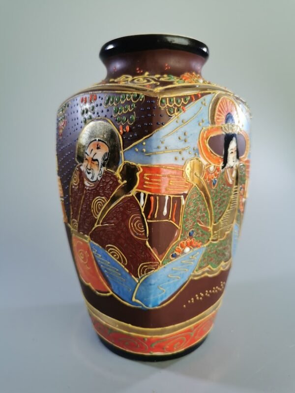 Vaza Satsuma porcelianinė, japoniška, antikvarinė, Kaina 42