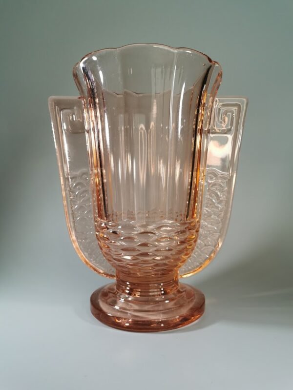 Vaza Art Deco stiliaus, antikvarinė, presuoto stiklo LUXVAL"ROMEO". Val Saint Lambert. Belgija. 1935 m. Kaina 138