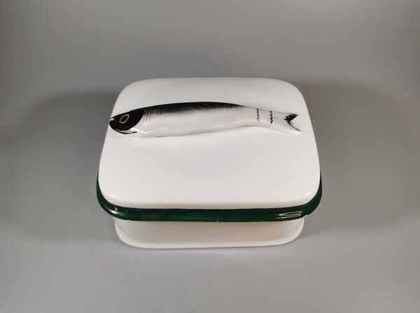 Indas su dangteliu puoštas žuvimi, dėžutė, porcelianinis, antikvarinis Victoria China Czechoslovakia, Tarpukario Čekoslovakija. 1918-1939 m. Kaina 58
