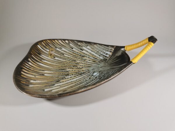 Vazelė keraminė Mid-century modern stiliaus. Danija. Kaina 28