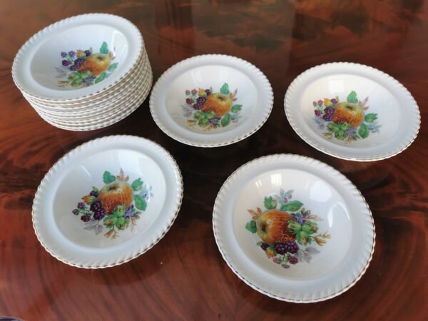 Dubenėliai porcelianiniai antikvariniai. Old English, Johnson Bros. Made in England. LIKO 9 vnt. Kaina po 8