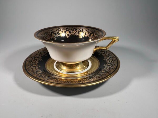 Puodelis su lėkštute porcelianinis, vokiškas, Eschenbach. 70 ml. 1950-1970 m. Kaina 36