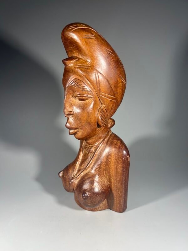 Biustas afrikietės moters, medinis, juodmedžio, rankų darbo. Kaina 43
