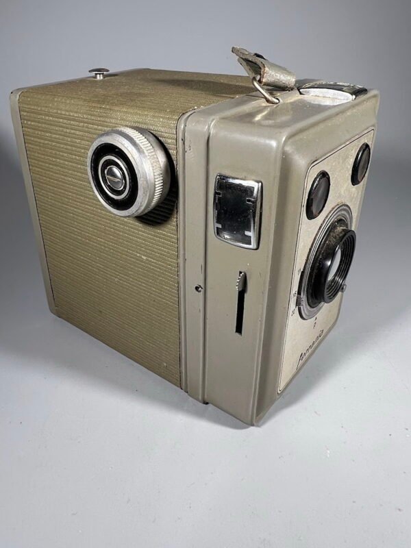 Fotoaparatas antikvarinis, dėžutinis Ferrania Zeta Duplex 2, Italija, 1940–1946 m. Kaina 58