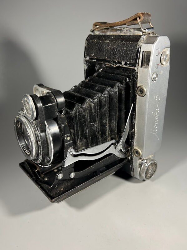 Fotoaparatas dumplinis, sulankstomas Moskva-5, Москва-5 sovietinis, tarybinių laikų, KMZ gamykla. 1956-1960 m. Kaina 38