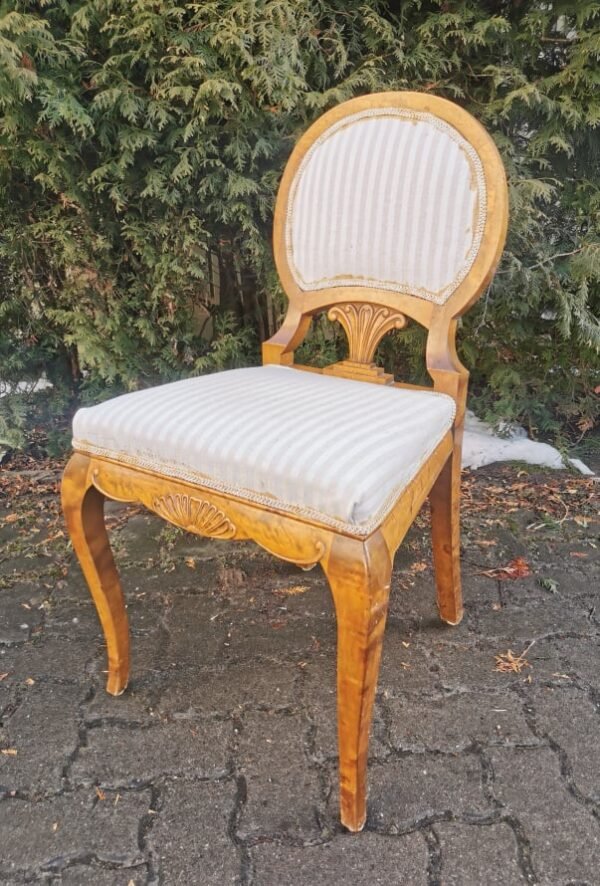 Kėdė Art Deco stiliaus, antikvarinė. Tvirta. Kaina 83