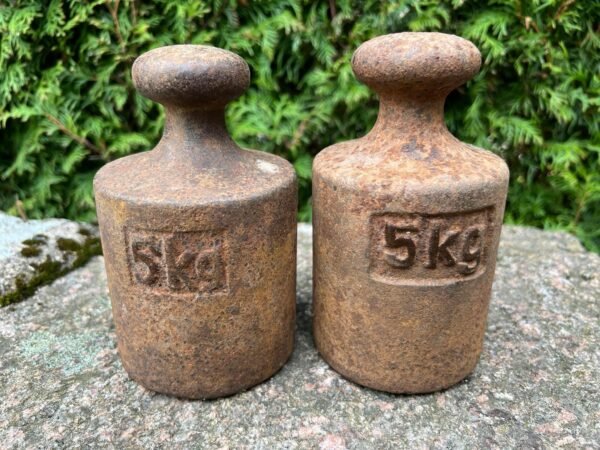 Svareliai po 5 kg., antikvariniai, prabuoti. 2 vnt. Kaina po 16